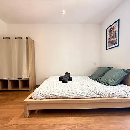 T2 Cosy Avec Balcon - Centre A Pied شقة إيكس ليه با